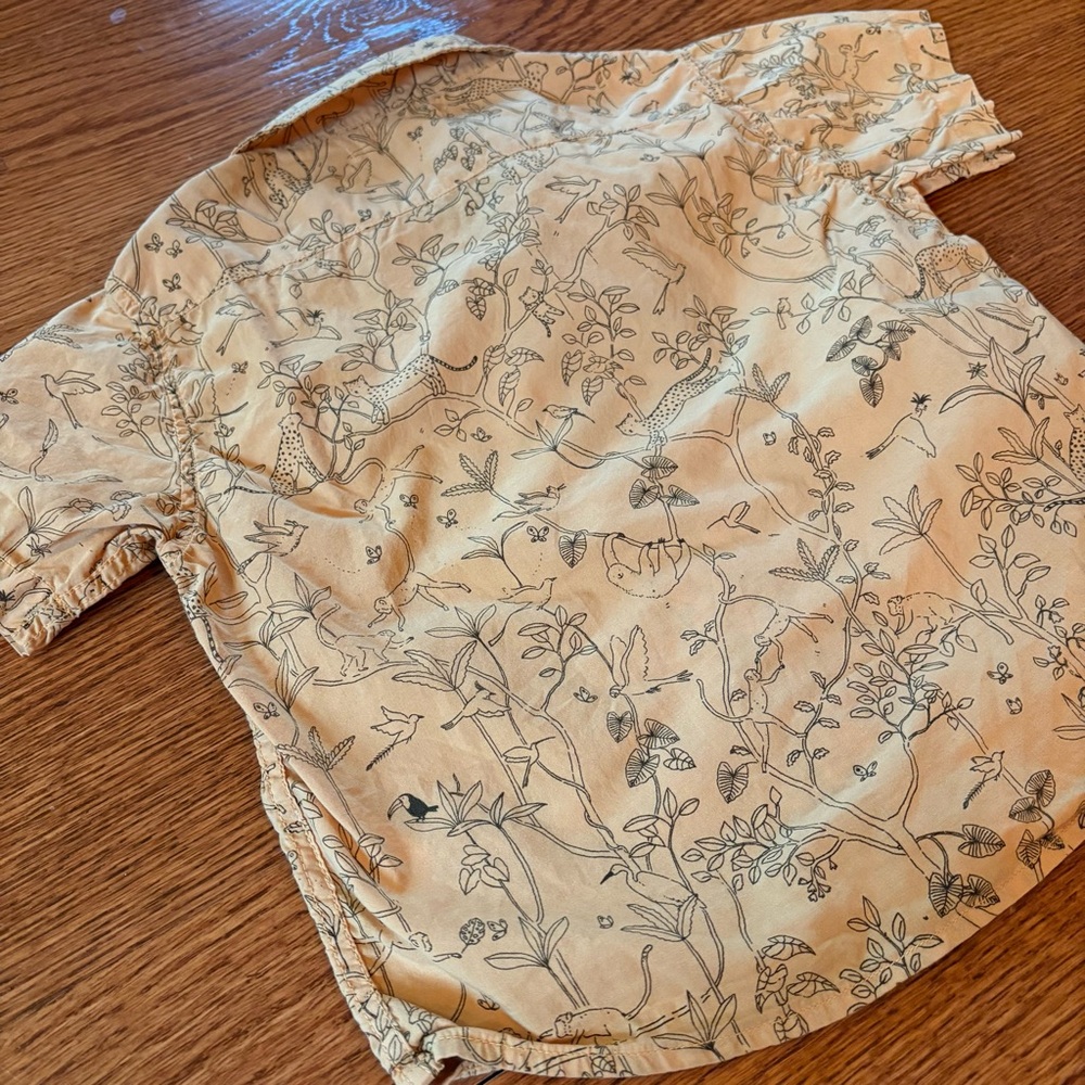 red caribou wild jungle animals shirt